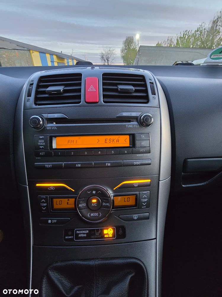 Toyota Auris 1.4 VVT-i Sol - 20