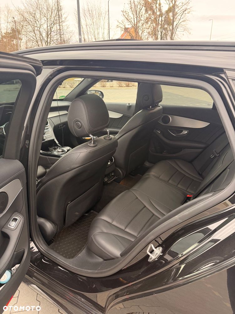 Mercedes-Benz Klasa C 300 d 4MATIC 9G-TRONIC - 14