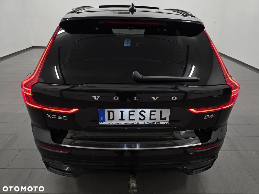 Volvo XC 60 B4 D Ultimate Dark - 37