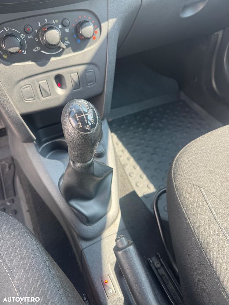 Dacia Logan - 23