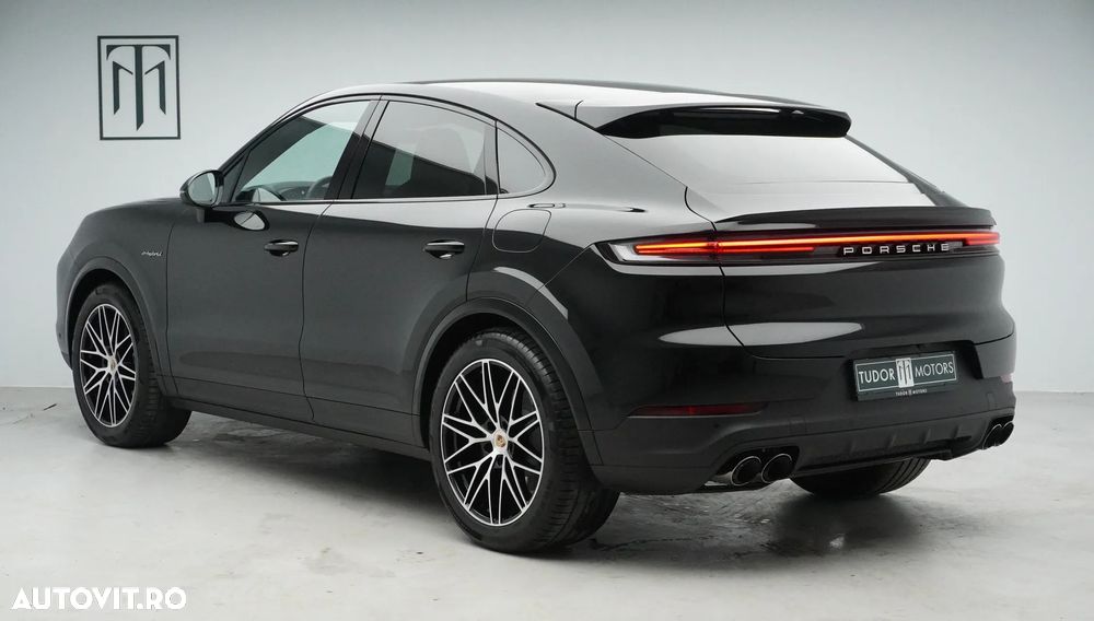 Porsche Cayenne Coupe - 6