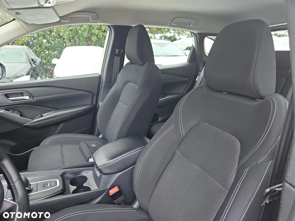 Nissan Qashqai 1.3 DIG-T MHEV Acenta Xtronic - 12