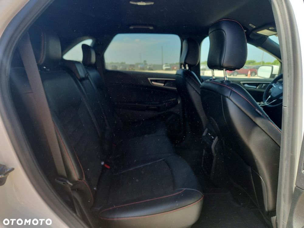 Ford Edge - 7