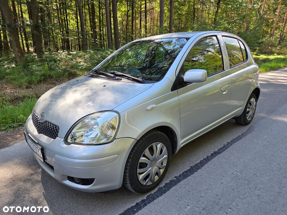 Toyota Yaris 1.0 Base - 4