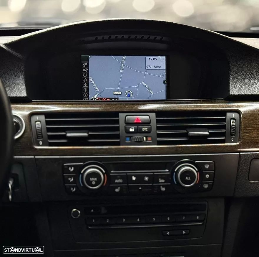 BMW 318 d - 25