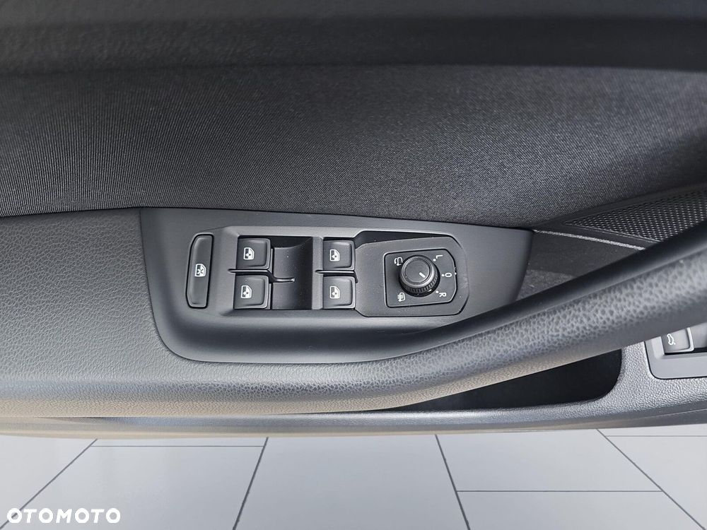 Volkswagen Passat Variant 1.5 TSI EVO Business DSG - 19