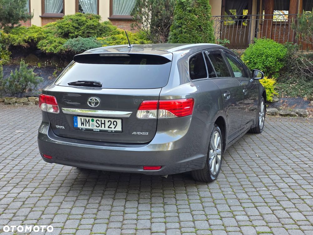 Toyota Avensis 2.0 D-4D Edition - 38