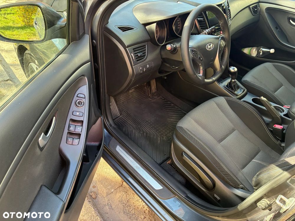 Hyundai i30 1.6 CRDi Comfort - 14