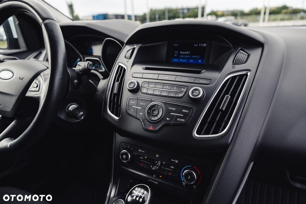 Ford Focus 1.0 EcoBoost Trend ASS - 16