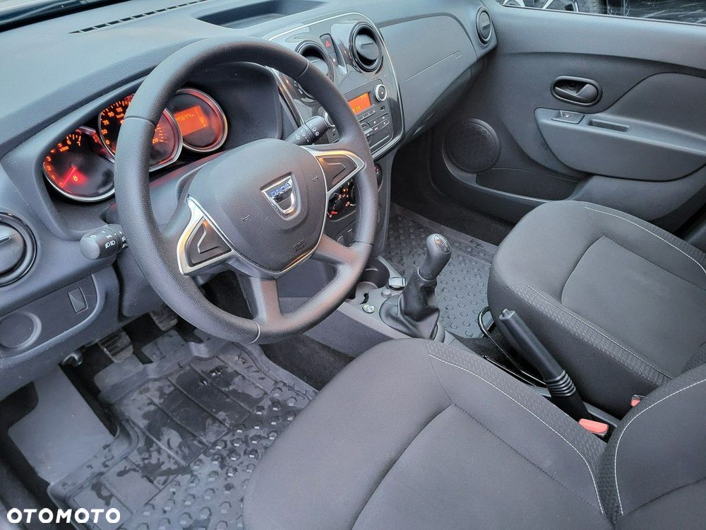 Dacia Sandero - 10