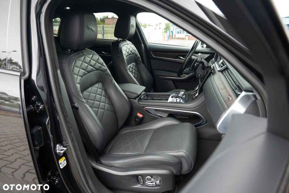 Jaguar F-Pace D200 AWD R-Dynamic HSE - 24