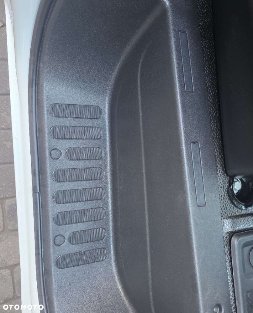 Renault Master - 25