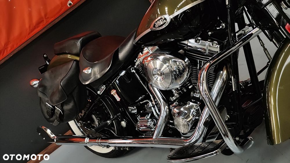 Harley-Davidson Softail Springer Classic - 26