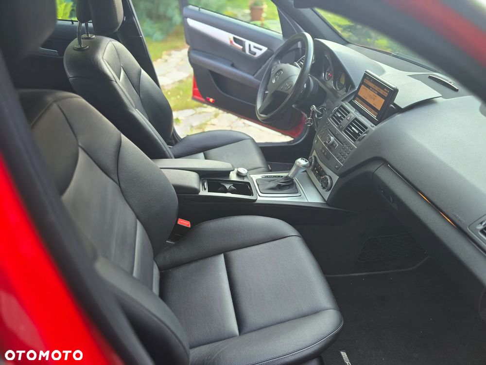 Mercedes-Benz Klasa C 350 CDI Avantgarde 4-Matic - 17