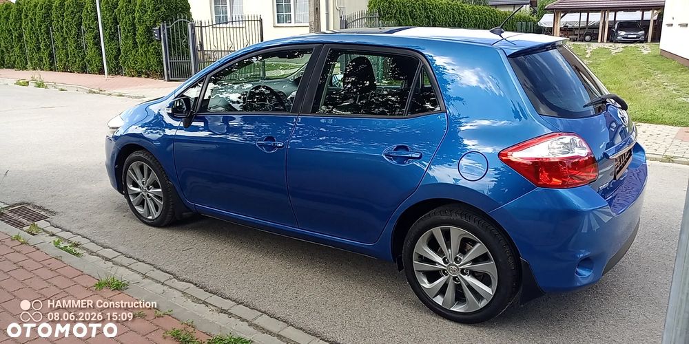 Toyota Auris 1.8 Premium - 10