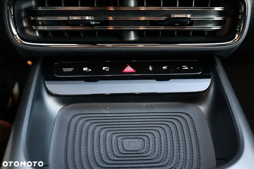 Mercedes-Benz CLA 200 mHEV 8G-DCT - 13