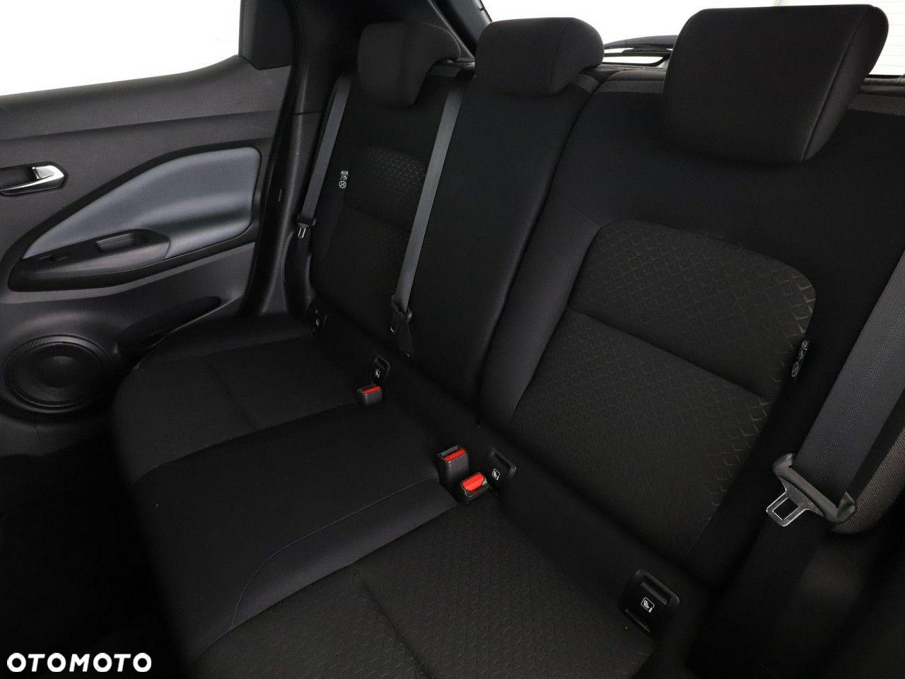Nissan Juke 1.0 DIG-T Visia - 17
