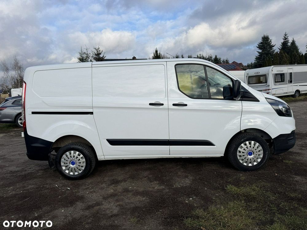 Ford Transit Custom - 4
