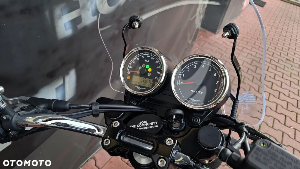 Moto Guzzi V7 - 18