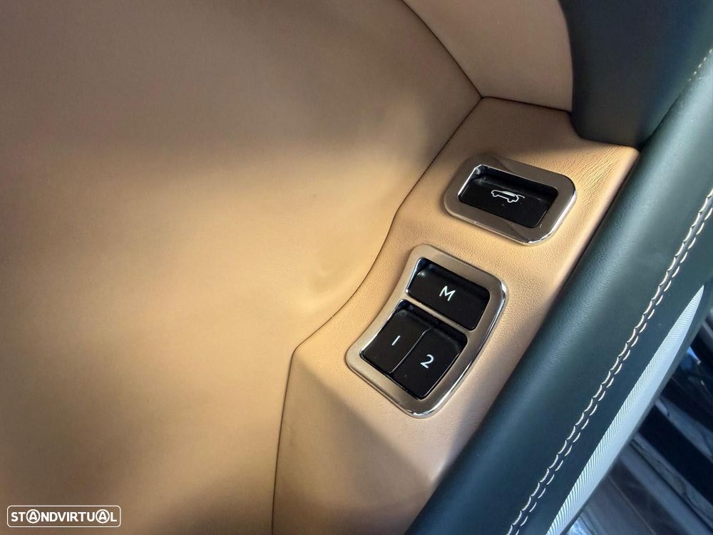 Bentley Bentayga V8 - 40