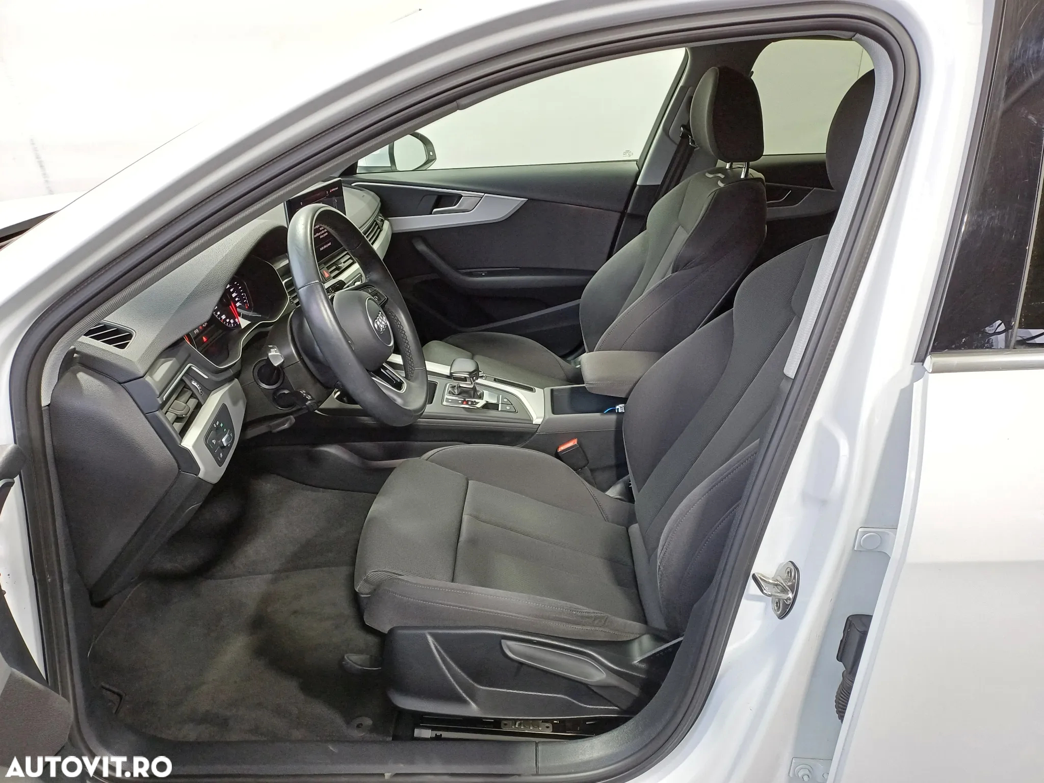 Audi A4 35 TFSI S tronic MHEV Advanced - 5