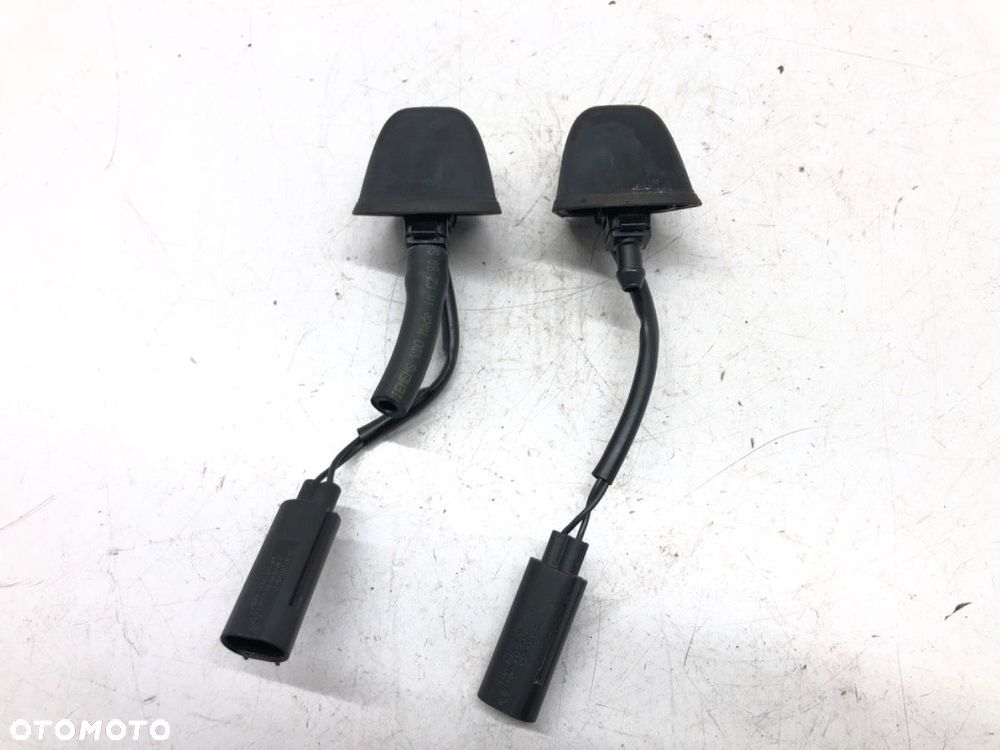 SPRYSKIWACZ SZYBY KOMPLET  BMW 3 kabriolet (E93) 2006 - 2013 330 d 170 kW [231 KM] olej napędowy - 4