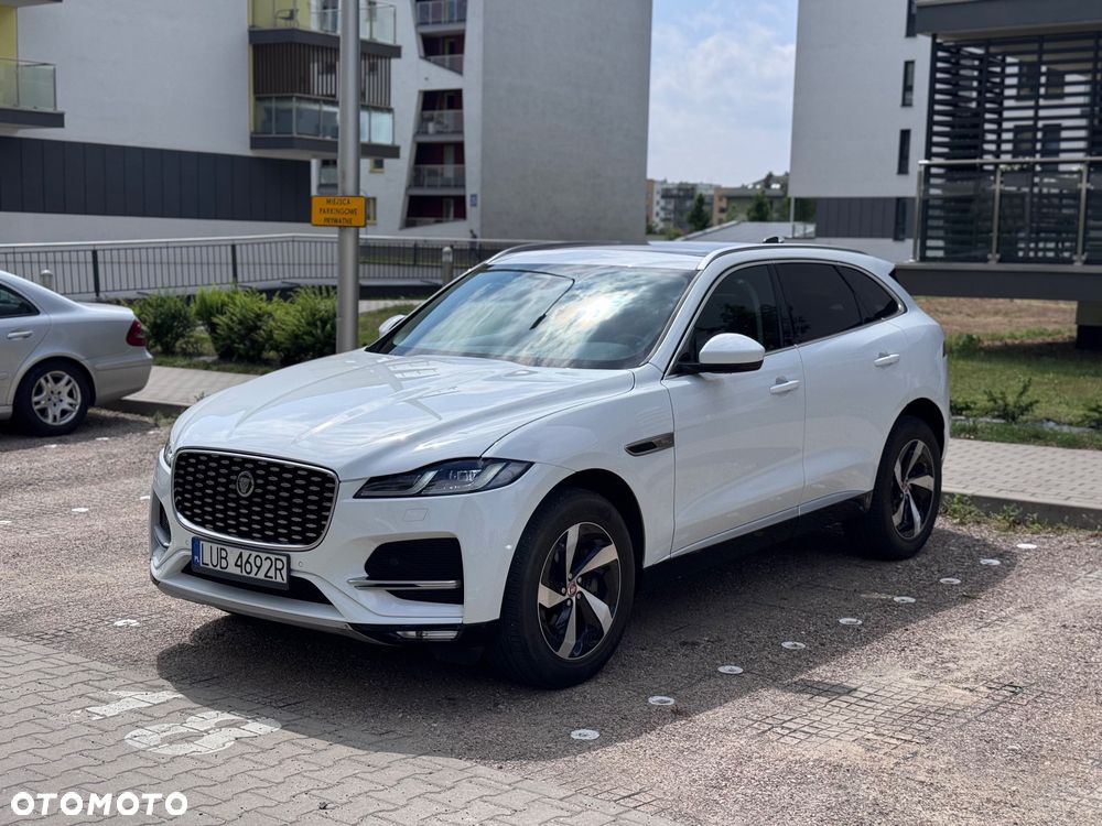 Jaguar F-Pace - 8