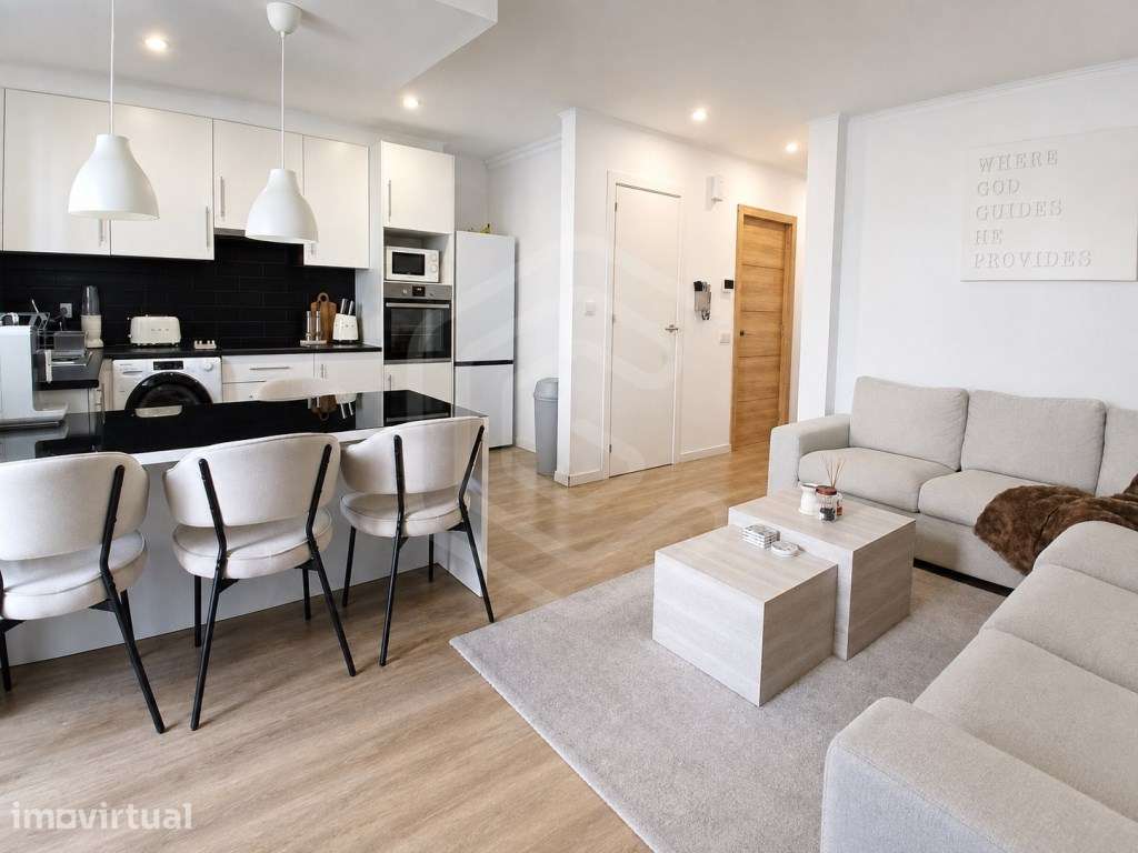 Apartamento T2 remodelado no Centro de Loulé - Grande imagem: 3/21