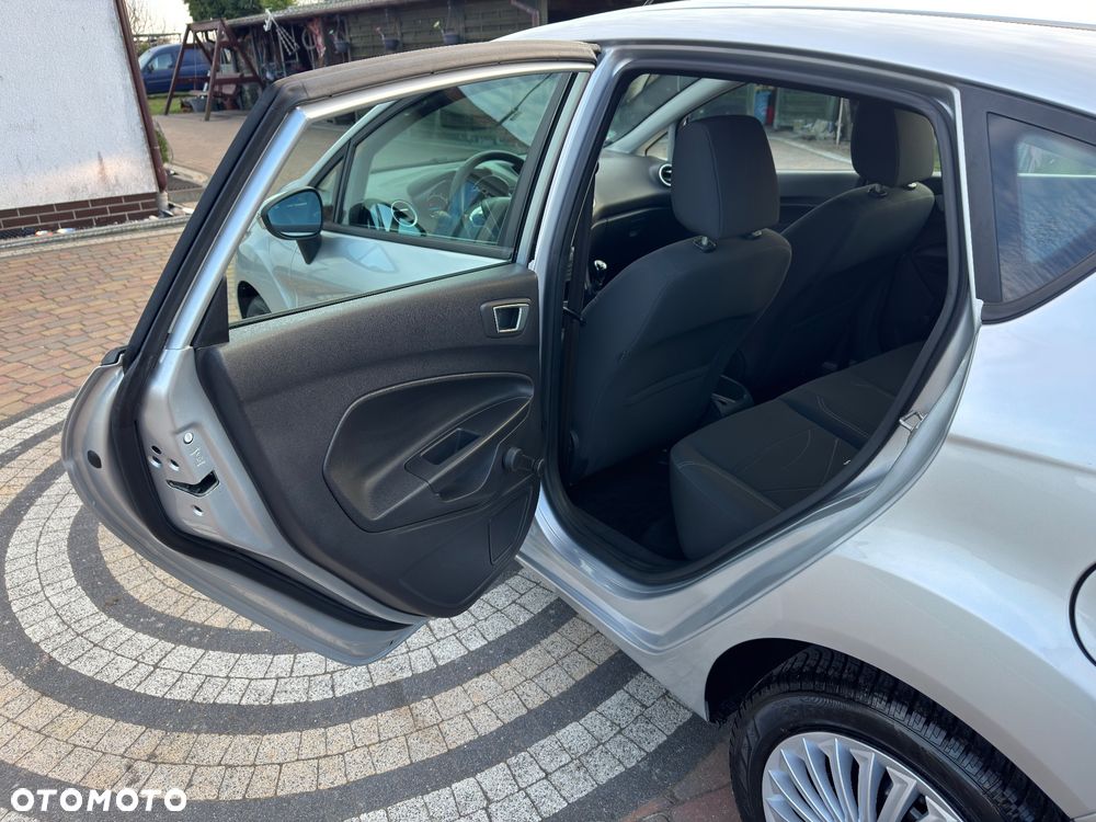 Ford Fiesta - 19
