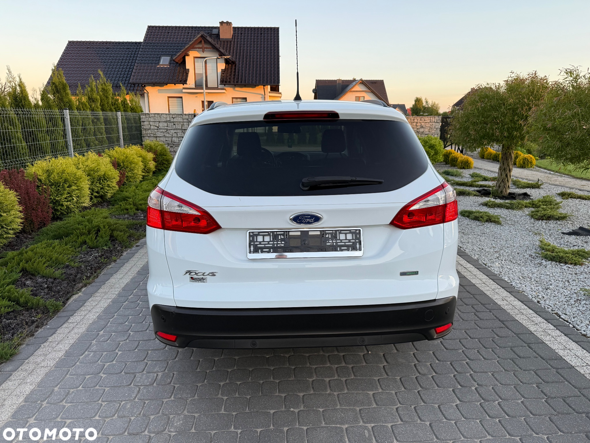 Ford Focus 1.0 EcoBoost Start-Stopp-System TREND - 4