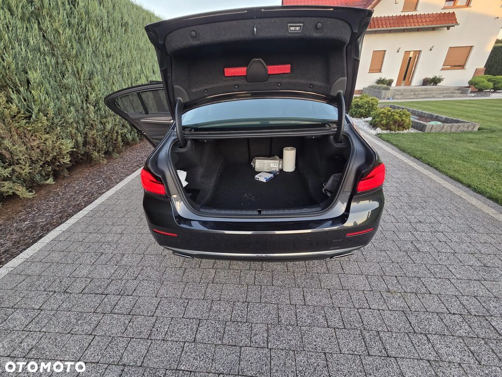 BMW Seria 5 520d Luxury Line - 11