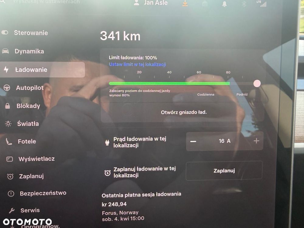 Tesla Model 3 - 30