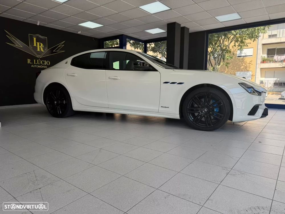 Maserati Ghibli GT Hybrid - 9