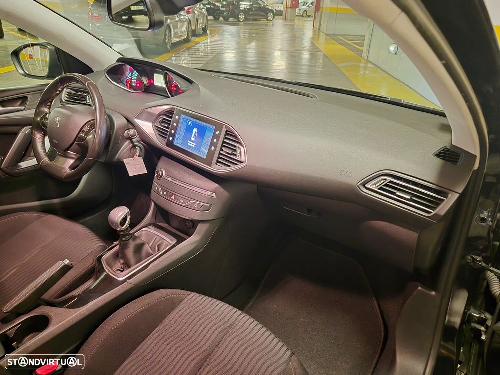 Peugeot 308 SW 1.6 BlueHDi Style - 39