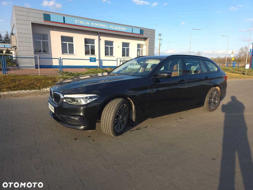 BMW Seria 5 520d xDrive Sport Line sport - 1