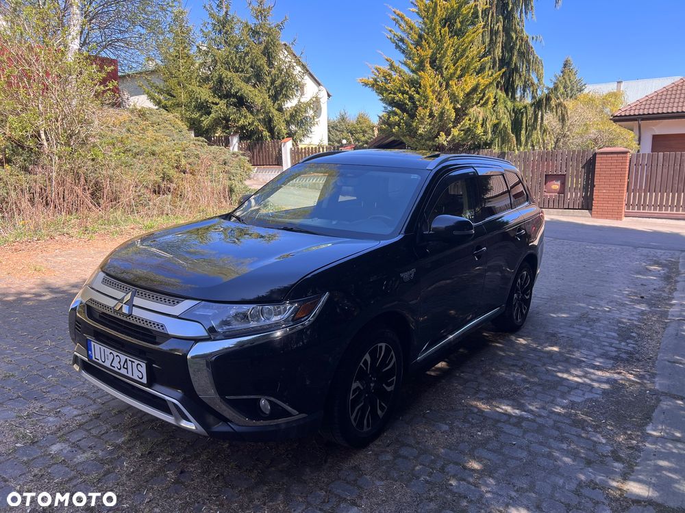 Mitsubishi Outlander 2.0 4WD Plus - 2