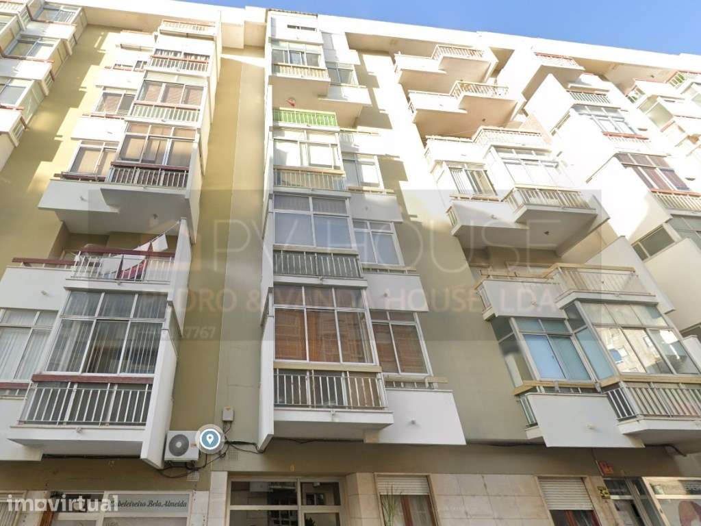 Apartamento T2 Oeiras Rua Antônio Sergio n10 1 esq. - Grande imagem: 2/16