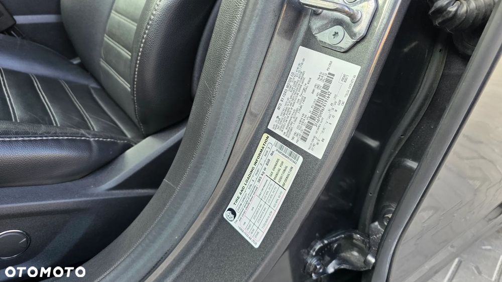 Ford Fusion 2.0 EcoBoost Titanium - 33