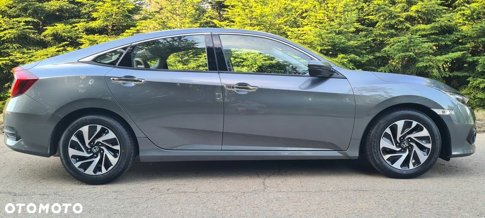 Honda Civic 1.5 i-VTEC Turbo CVT Sport Plus - 8