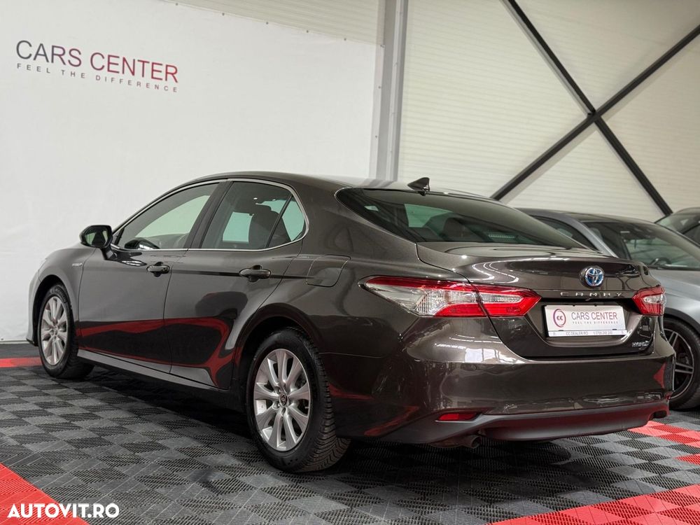 Toyota Camry Business Edition - 4