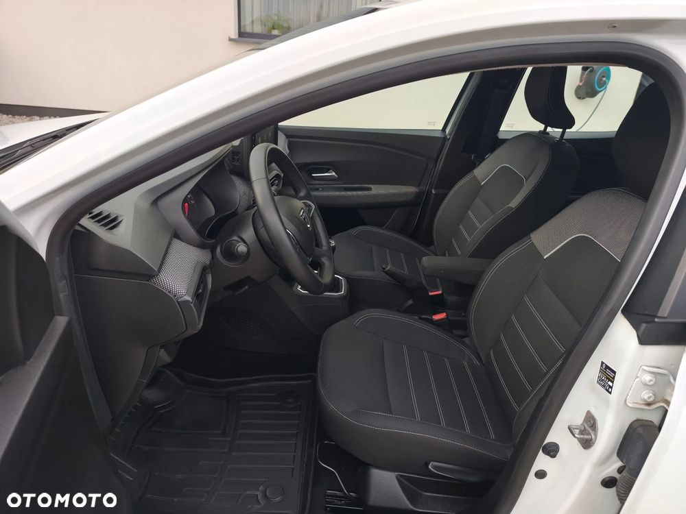 Dacia Sandero TCe 90 Essential - 26