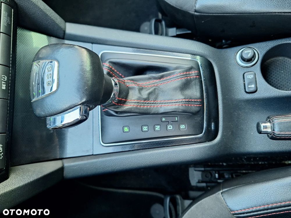 Skoda Octavia 2.0 TDI RS DSG - 31