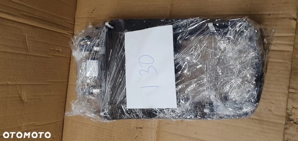 Tunel środkowy osłona tunelu USB AUX Hyundai I30 I 84651-2R041 - 9
