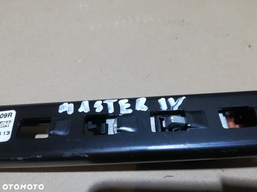 Renault Master IV mocowanie regulacja pasa suwak 878240009r - 2