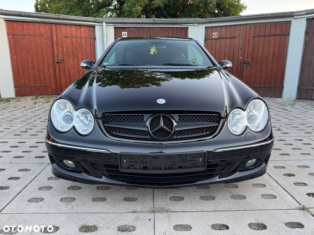 Mercedes-Benz CLK - 23