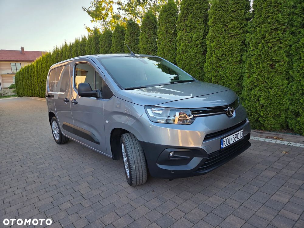 Toyota PROACEcity