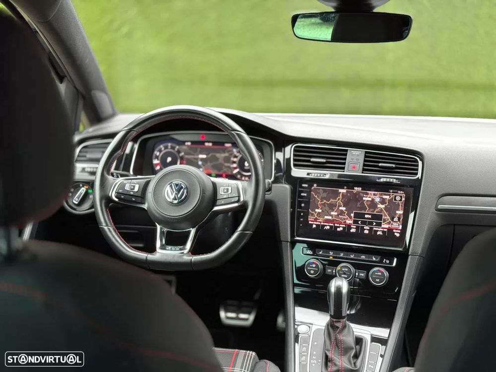 VW Golf 2.0 TSI GTI DSG Performance - 13