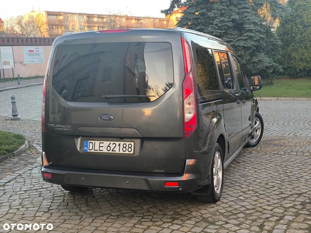 Ford Tourneo Connect Grand - 12