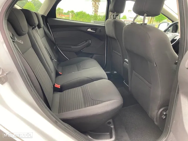 Ford Focus 1.5 TDCi ST-Line - 36