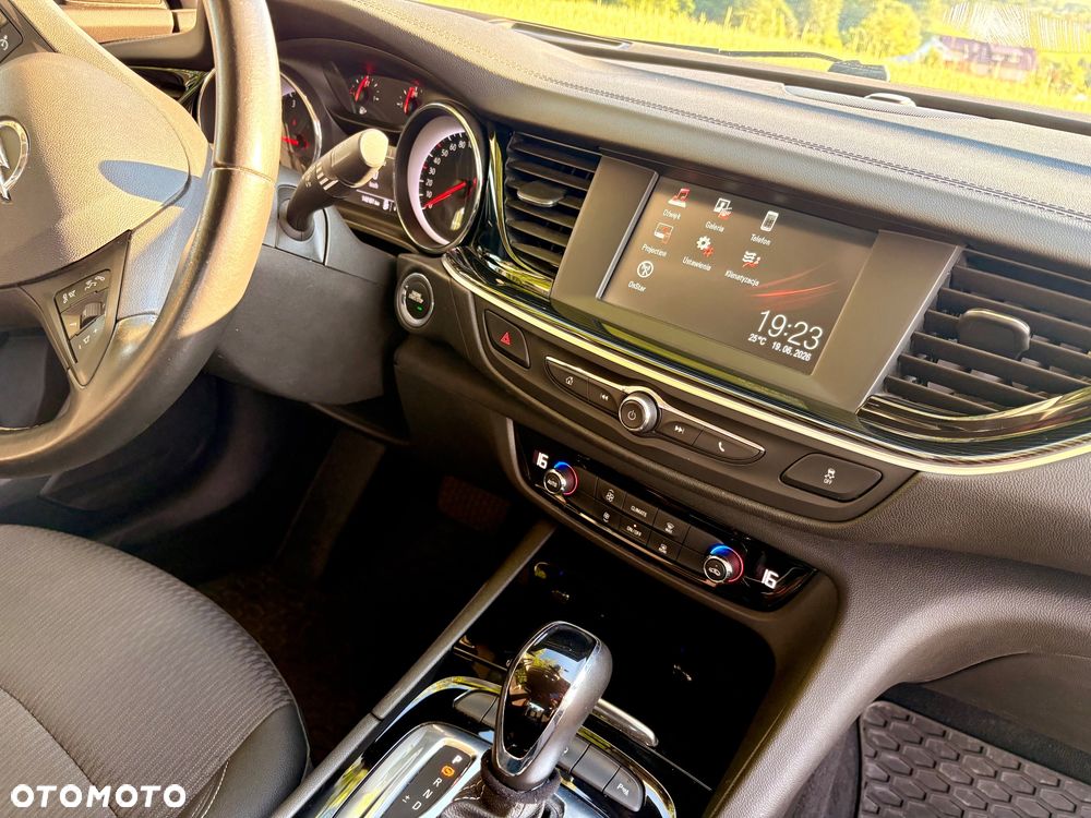Opel Insignia 1.5 T Innovation S&S - 17